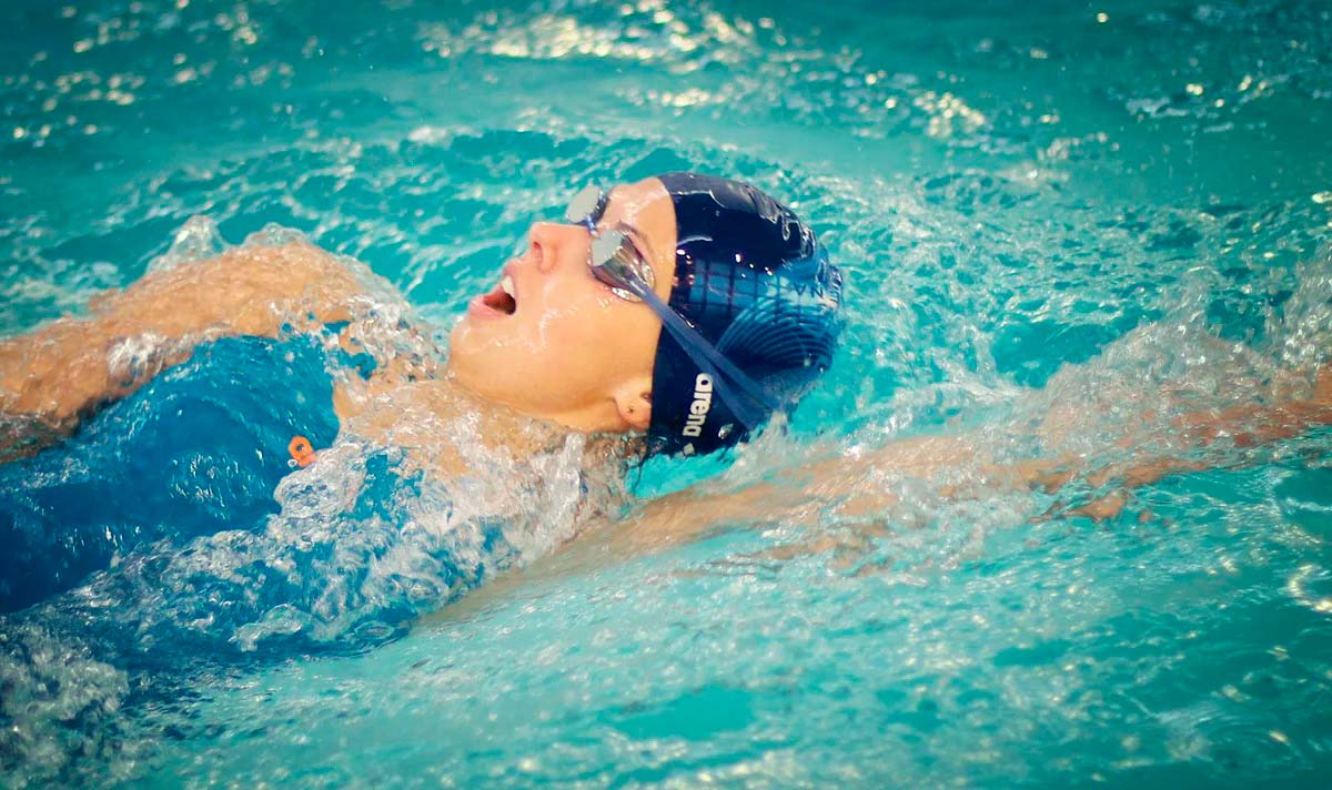 Почему гноятся глаза у ребенка, что делать, как удалить гной