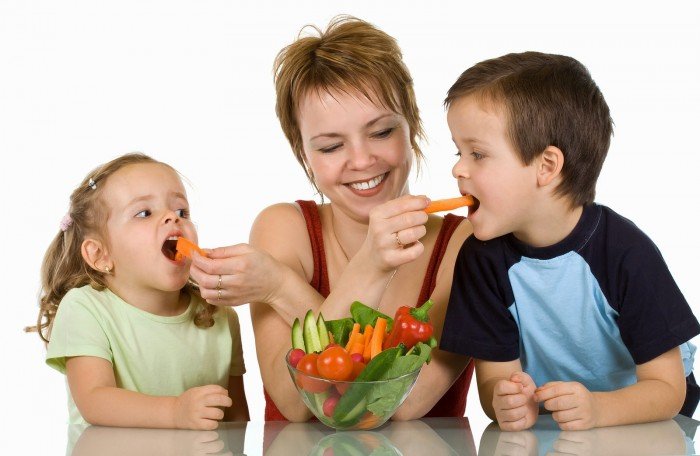 Как приучить ребенка есть овощи: 8 нехитрых способов