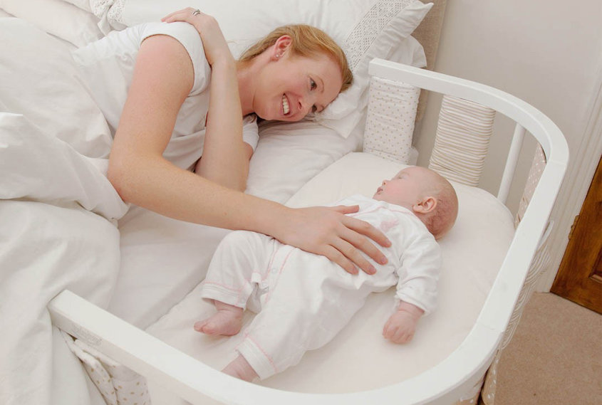 Сон ребенка вместе с мамой - это правильно?