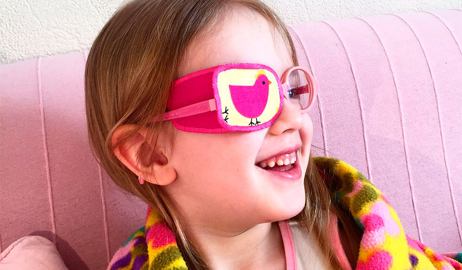 Когда начинает видеть новорожденный: особенности зрения грудничка