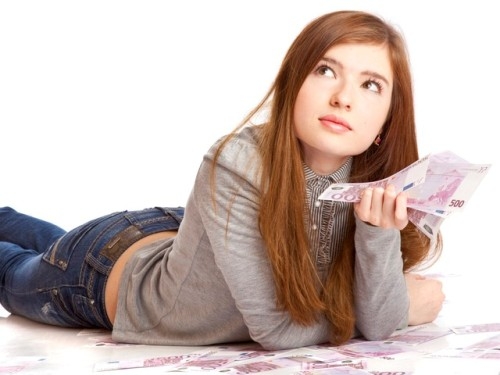 Что делать, если ребенок ворует деньги у родителей: советы психолога