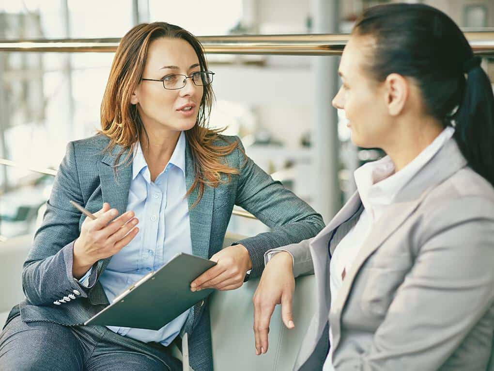 Запретные темы, которых лучше избегать: общение в коллективе мамочек