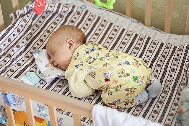 Ребенок в 3 месяца не спит днем | уроки для мам