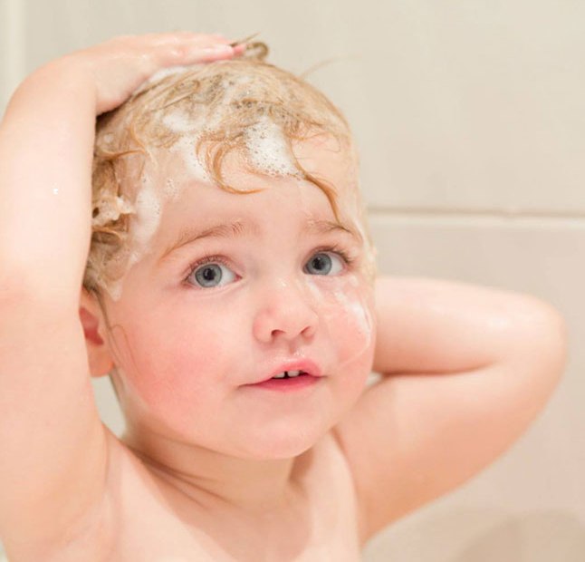 Ребенок боится мыть голову