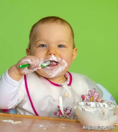 Ребенок не ест творог: заставлять или расслабиться?