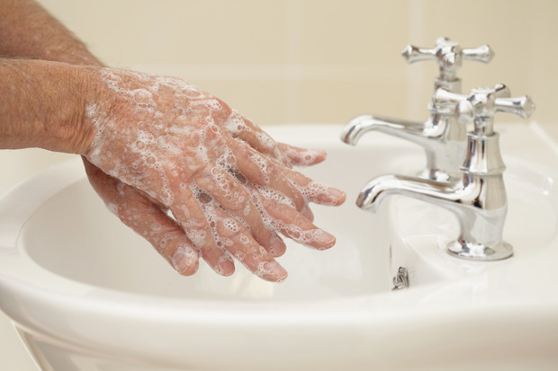 Как научить и приучить ребенка правильно мыть руки