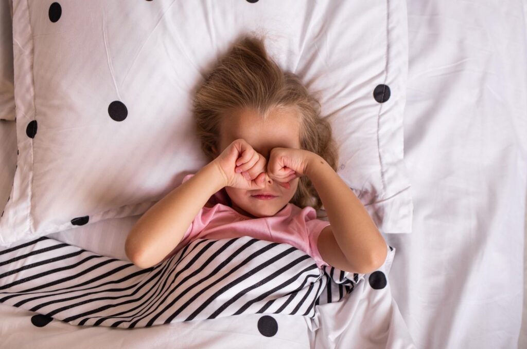 Детская бессонница: какие БАДы выбрать для здорового сна