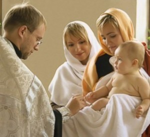 Во сколько месяцев нужно крестить ребенка