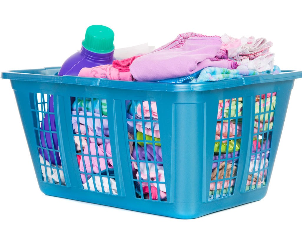 Как и чем стирать вещи для новорожденного ребенка