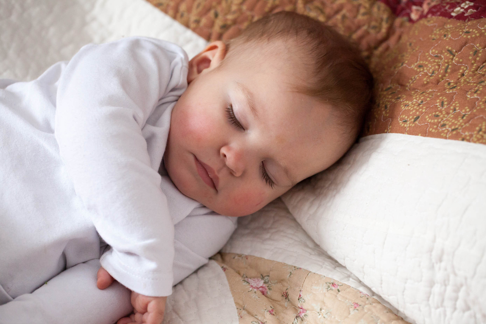 Возможные причины почему ребенок в 10 месяцев плохо спит