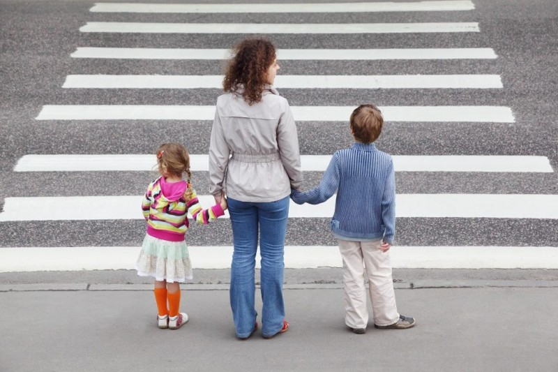 10 правил безопасности, которые родители обязаны рассказать ребенку