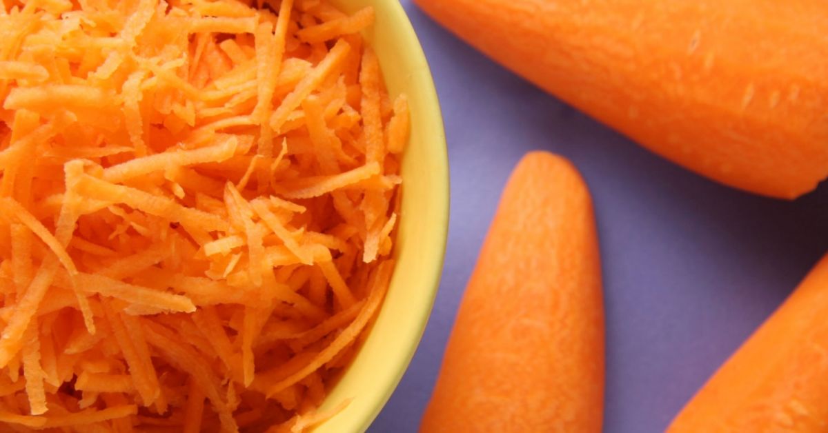Морковь при гв: можно ли мамам есть этот продукт в первый и другие месяцы грудного вскармливания, как употреблять вареную и сырую, а также рецепты из свежего овоща русский фермер