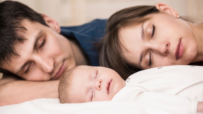 Как отучить ребенка спать с мамой — рекомендации