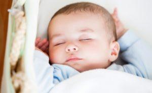 Как можно отучить ребенка спать с родителями?