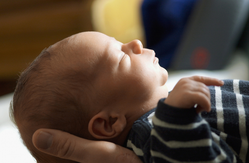 Родничок у новорожденных