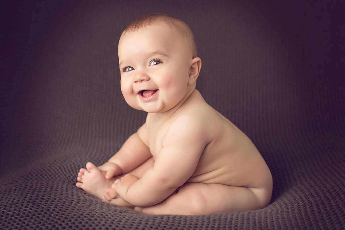 Видео-консультация врача-педиатра: Почему ребёнок не ползает