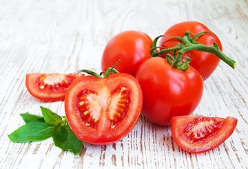 Помидоры и малыш: с какого возраста можно давать ребенку помидоры?