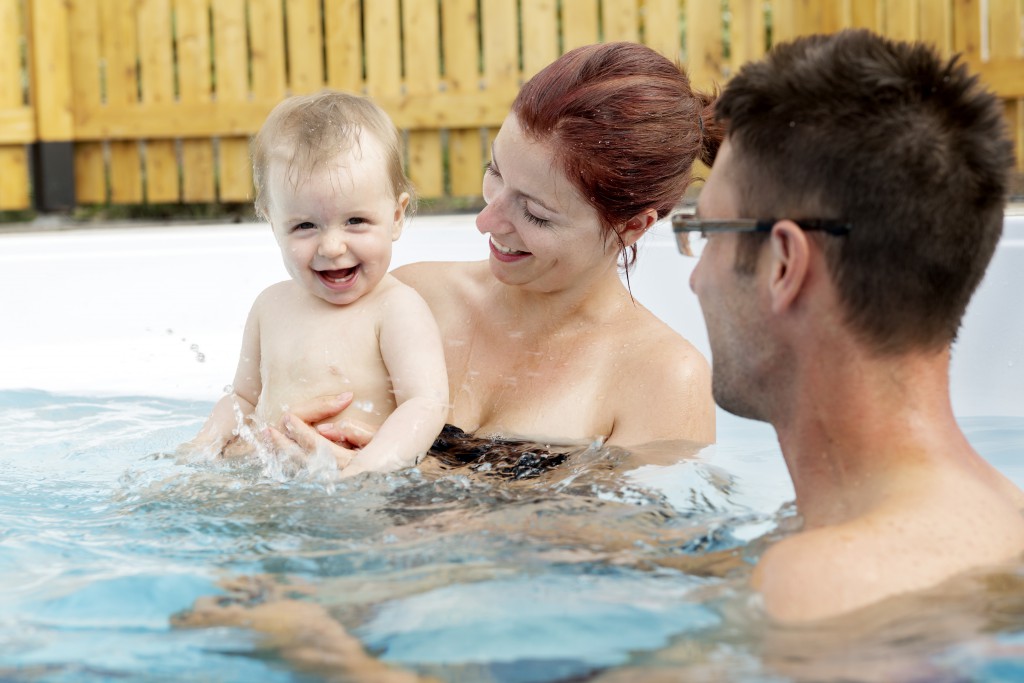 Что ребенок должен уметь в год