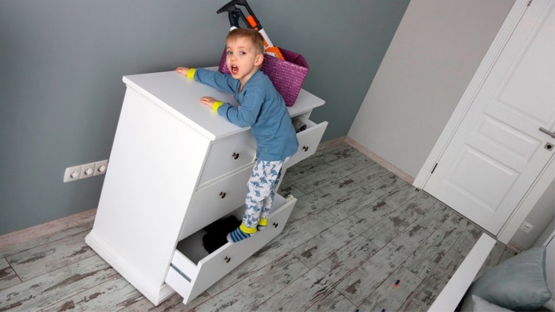 Как обезопасить дом для ребенка: 10 простых рекомендаций