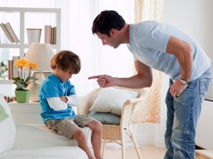 Нужно ли наказывать ребенка за случайные проступки
