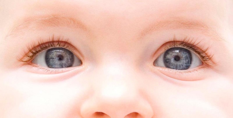 Конъюнктивит: какие капли помогут глазкам новорожденных?