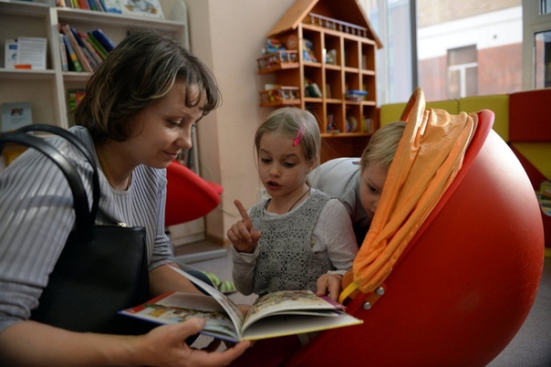 Как правильно научить ребенка читать: о чем не знают мамы