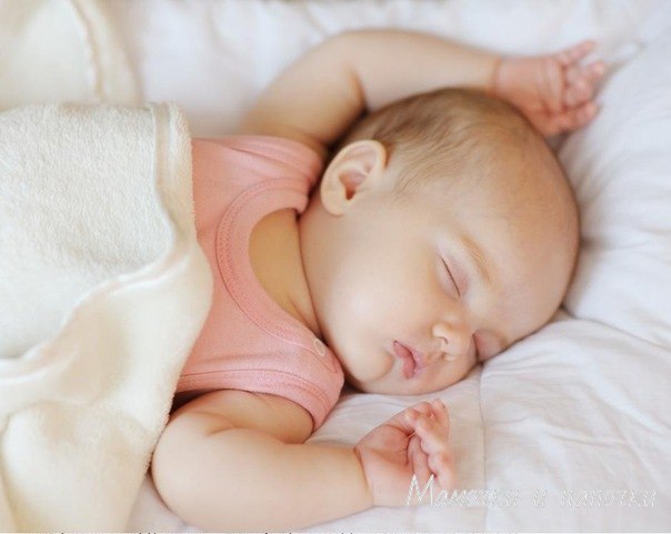 Проблемы со дневным сном: почему месячный ребенок не спит целый день и что с этим делать?