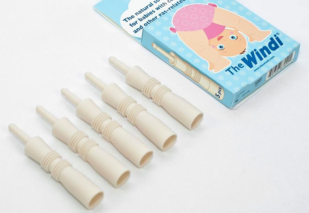 Почему грудничок не может пропукаться — что делать