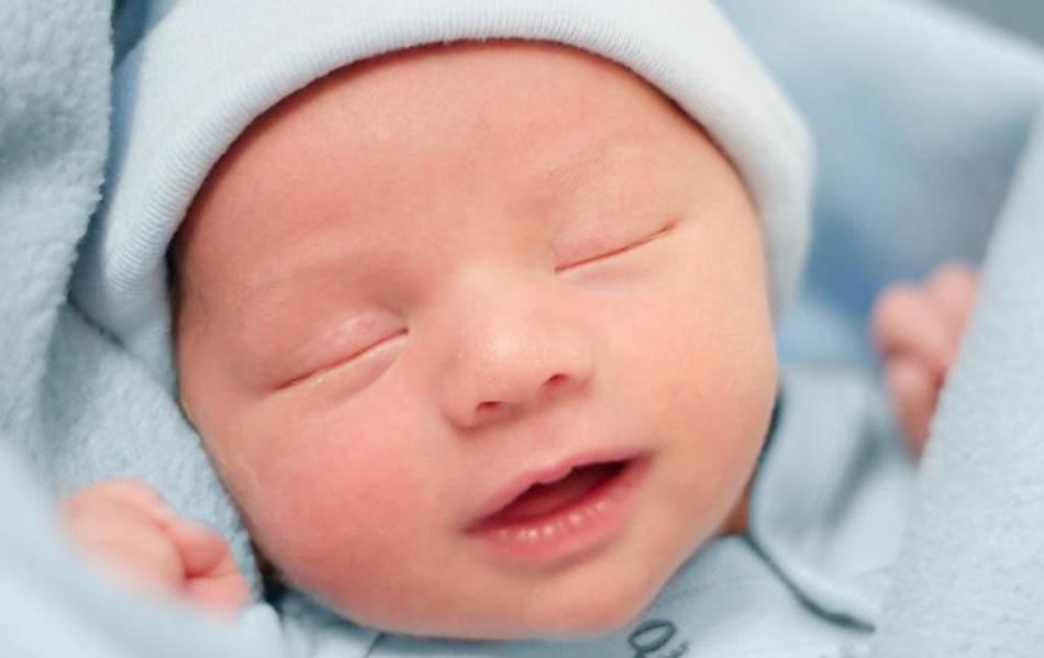 Как приучить ребенка к режиму сна и кормления