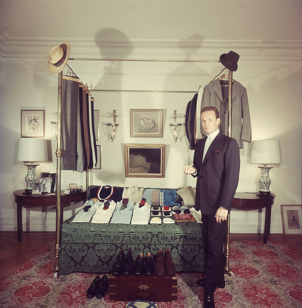 Как ухаживать за детской одеждой (стирка, сушка, глажка, хранение): советы и рекомендации