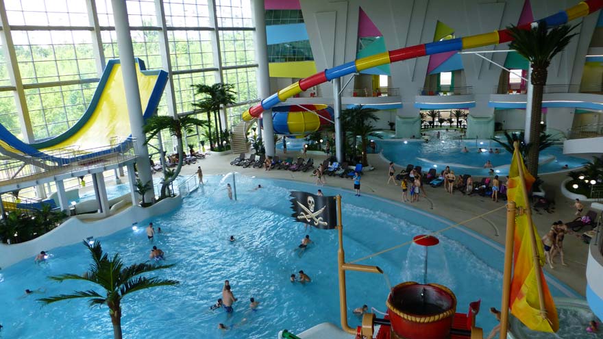 10 лучших аквапарков России для отдыха с детьми