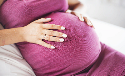 4 способа общаться с ребёнком во время беременности