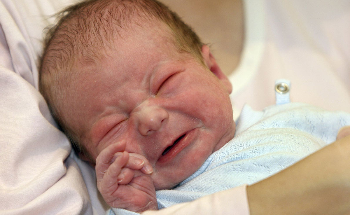 Капли и мази от конъюнктивита для детей до года