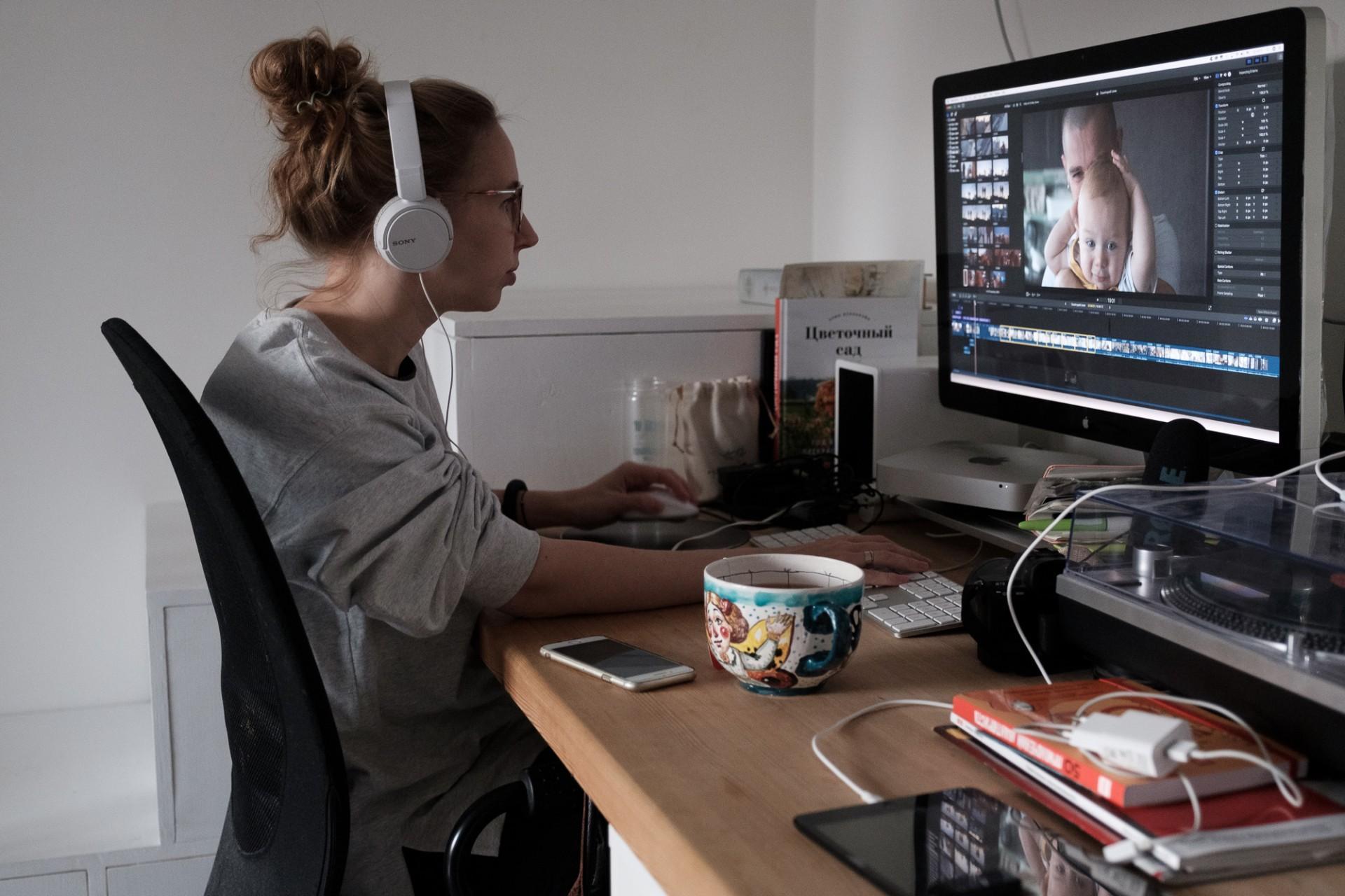 Кто поможет работающей маме?