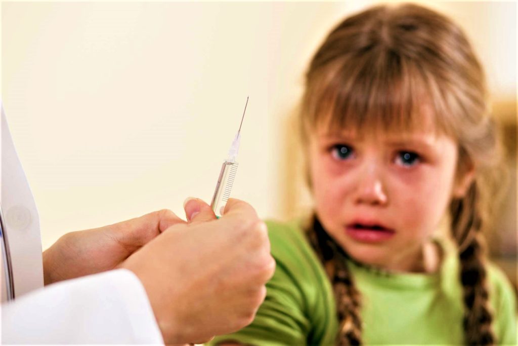 Как победить страх ребенка перед врачом