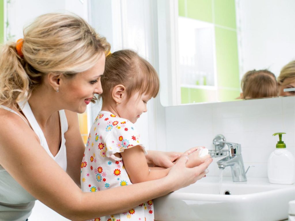 Как обезопасить ванную комнату для ребенка: 5 простых советов | домашние штучки