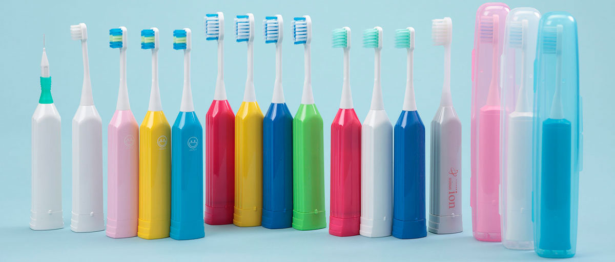 Как выбрать первую зубную щетку ребенку