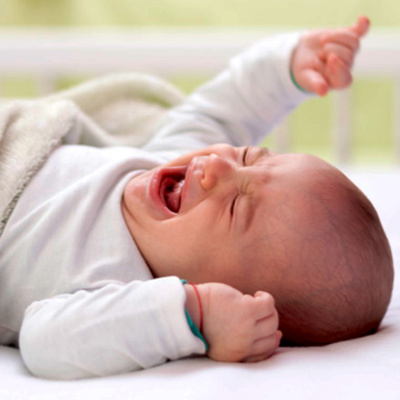 Колики у новорожденного: что делать? 9 советов облегчить боль
