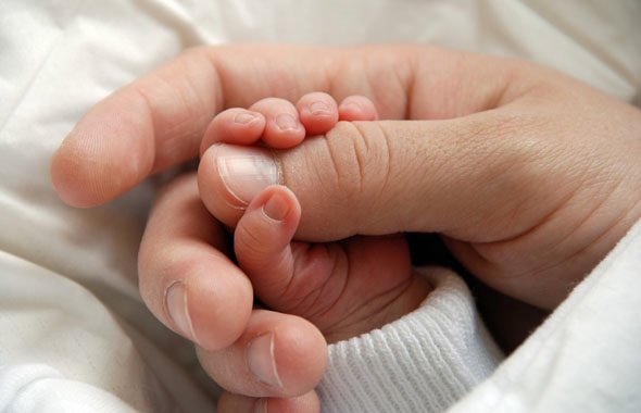 Уход за ногтями ребенка. Как правильно подстригать ногти новорожденному ребенку