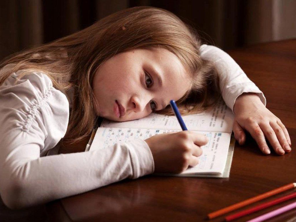 Почему ребёнок в год не хочет есть?