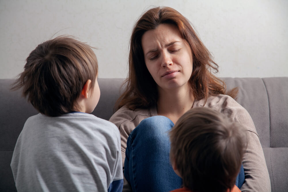 Как помочь ребенку переживать разлуку с мамой и другими близкими людьми