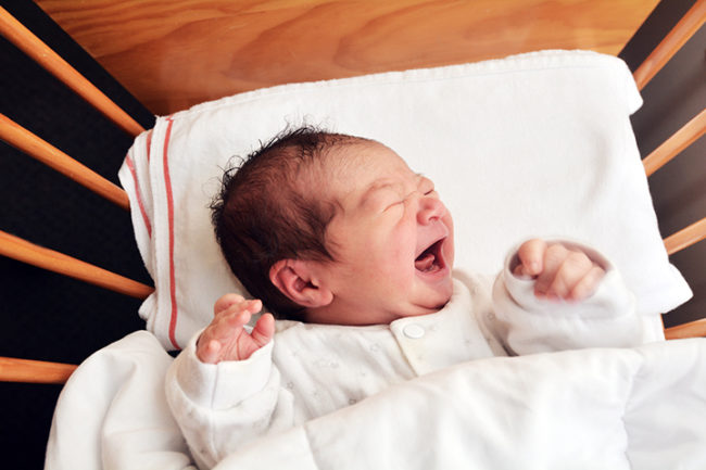 Сколько должен спать новорожденный до месяца