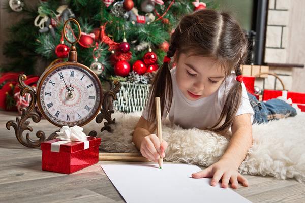 Как поступить, если вы не можете купить ребенку подарок, который он заказал у Деда Мороза