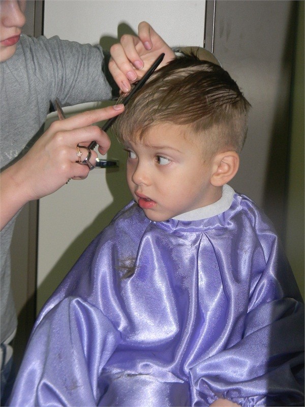 Как подстричь ребенка без истерик