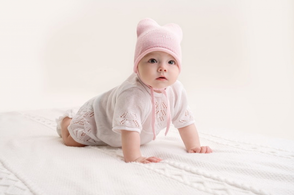 Как понять что новорожденному холодно или жарко