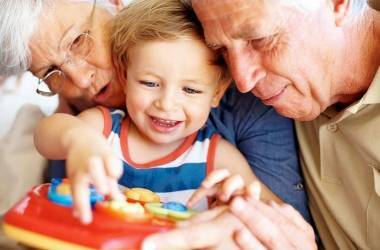 Решаем проблемы спора поколений: 5 ситуаций, когда необходимо сказать «стоп» бабушке и дедушке