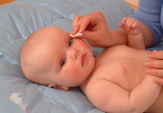 Жировики на лице у новорожденного, на носу, на голове — что это такое