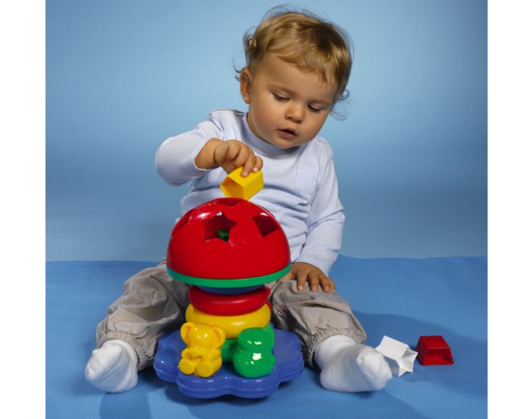 Игрушки, необходимые малышу от 0 до 6 месяцев