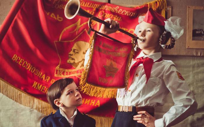 Как воспитывали детей в СССР: 10 основных правил