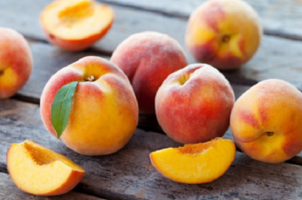 С какого возраста ребенку можно давать персики